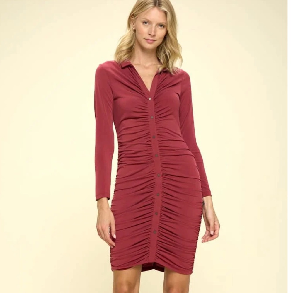 Renee C Ruched knit dress with collar detail Size S